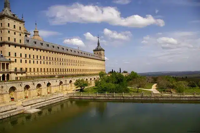 7 beautiful towns and villages near Madrid: San Lorenzo del Escorial