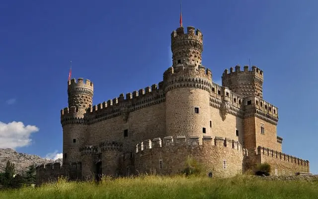 7 beautiful towns and villages near Madrid: Manzanares el Real