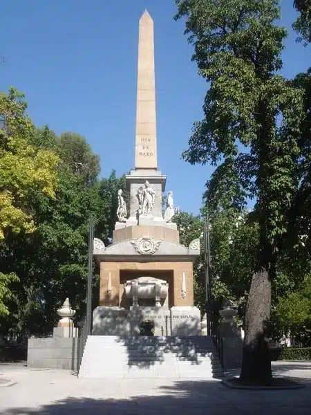 Hidden gems in Madrid: monument to the fallen